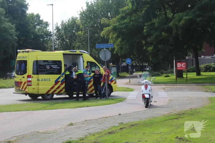 Scooterrijder gaat onderuit en raakt gewond