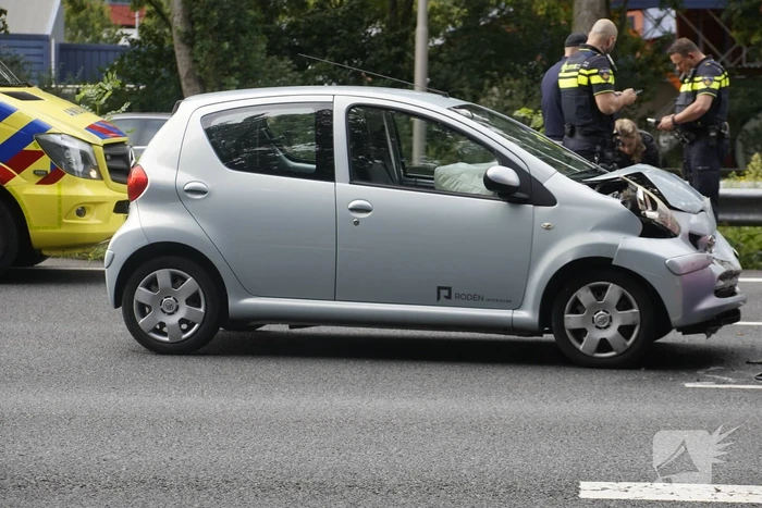 Kop-staart botsing op snelweg