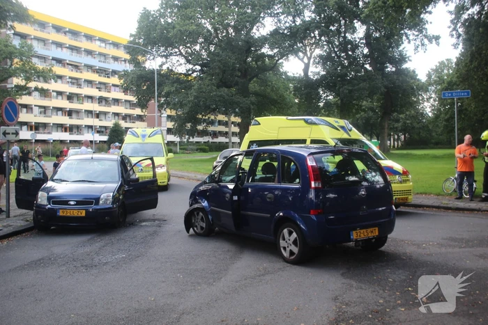Ongeval tussen twee personenauto's