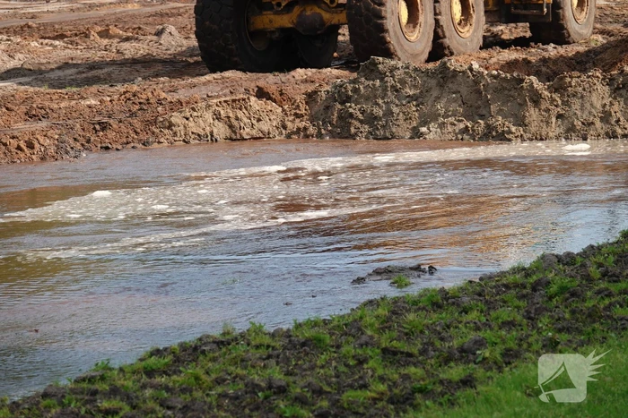 Flinke waterlekkage op bouwterrein