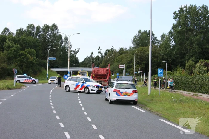 Persoon met scootmobiel zwaargewond bij botsing met vrachtwagen