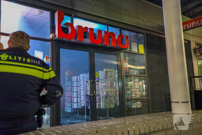 Sigarettendieven slaan hun slag bij Bruna Emiclaer