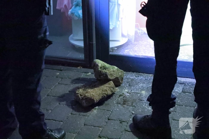 Sigarettendieven slaan hun slag bij Bruna Emiclaer