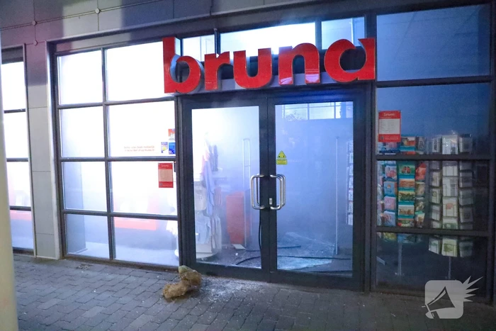 Sigarettendieven slaan hun slag bij Bruna Emiclaer