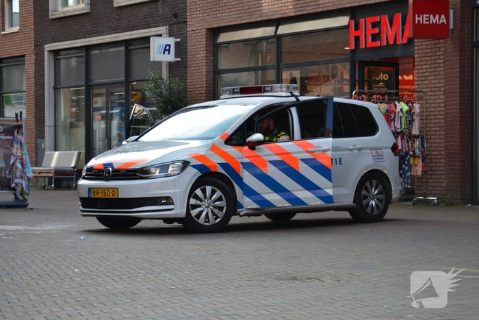 Doorgebrande compressor veroorzaakt hinderlijke lucht in fietsenwinkel