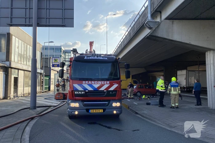 Grote uitslaande brand in een leegstaand pand