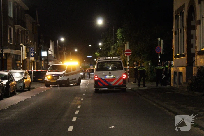 Twee agenten gewond bij schietpartij, twee verdachten aangehouden