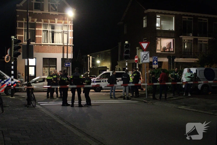 Twee agenten gewond bij schietpartij, twee verdachten aangehouden