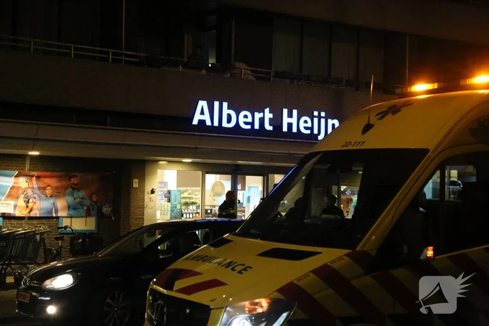 Man steekt persoon neer in Albert Heijn