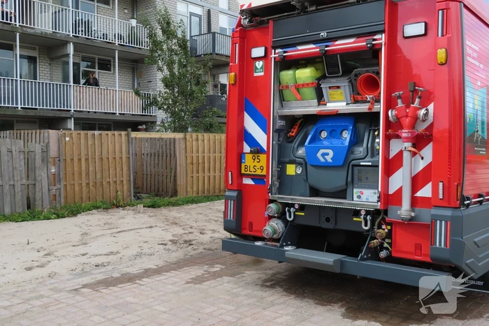 Kussens tuinset vatten vlam
