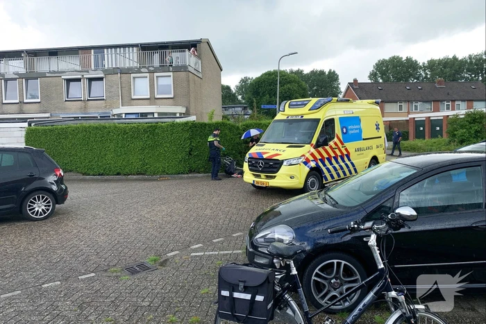 Fietsster gewond bij aanrijding met auto