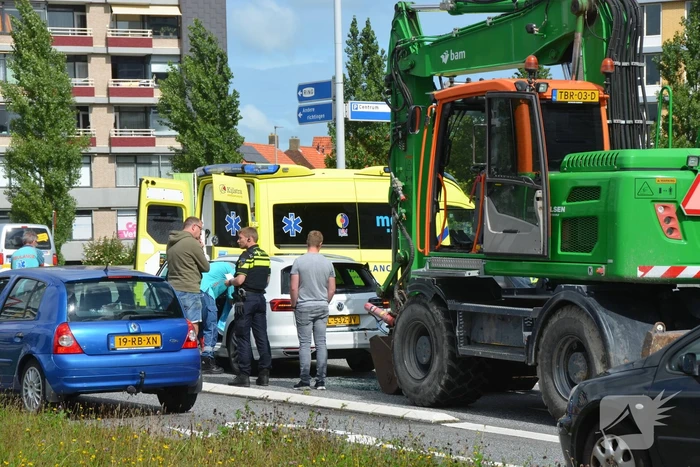 Veel schade door kop-staart botsing met graafmachine