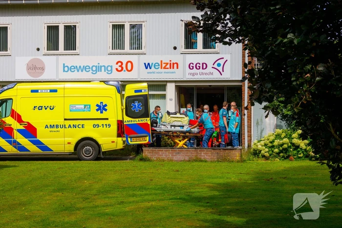 Traumahelikopter landt voor complicaties met baby
