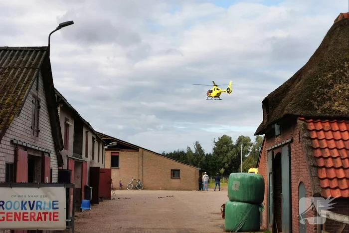 Persoon gewond op manege
