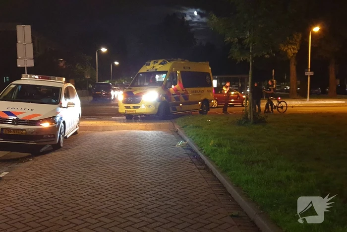 Dronken persoon botst tegen personenauto