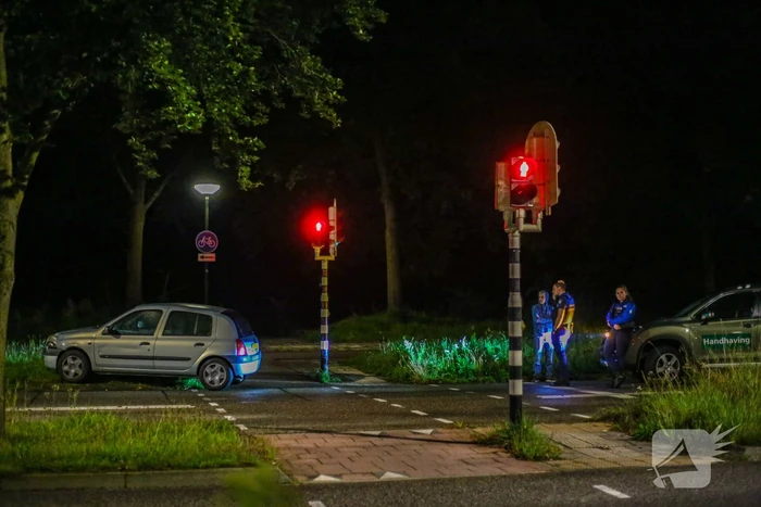 Personenauto afgesleept door bergingsbedrijf na ongeval