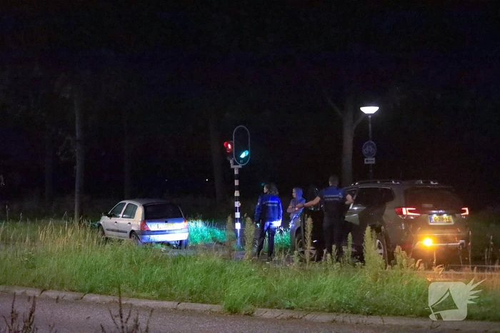 Personenauto afgesleept door bergingsbedrijf na ongeval