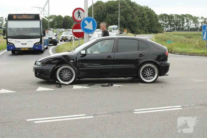 Drie auto's betrokken bij ongeval afrit A7