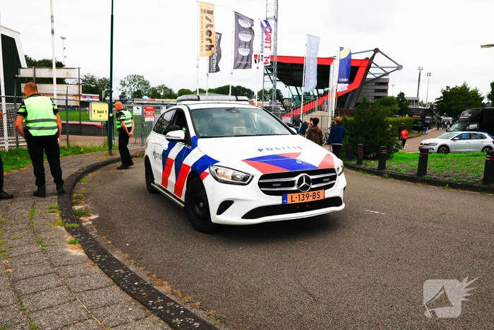 Grote politie-inzet bij voetbalvelden