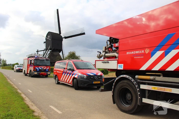 Hooi balenpers vliegt in brand