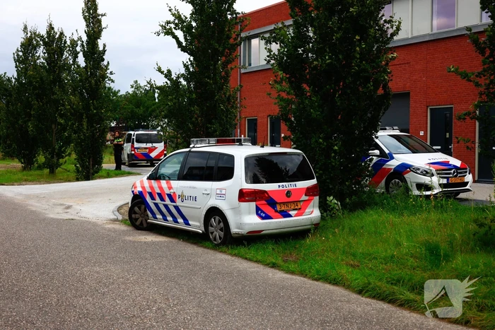 Inbrekers betrapt en slaan op de vlucht