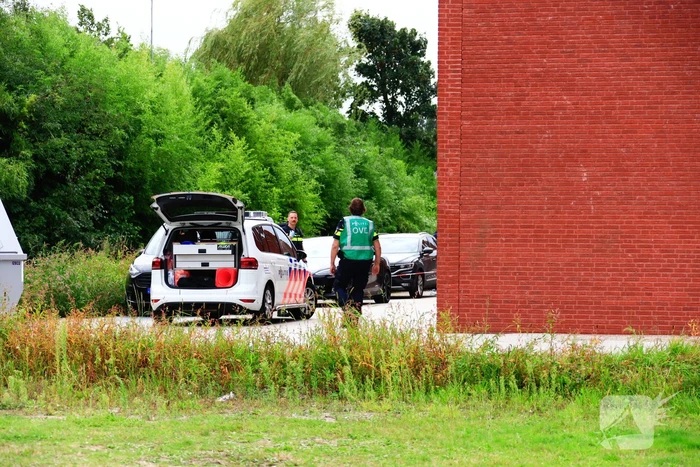 Inbrekers betrapt en slaan op de vlucht