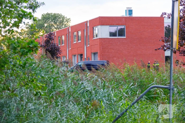 Inbrekers betrapt en slaan op de vlucht