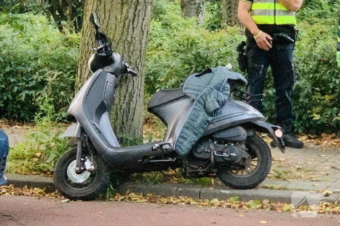 Scooterrijder komt ten val