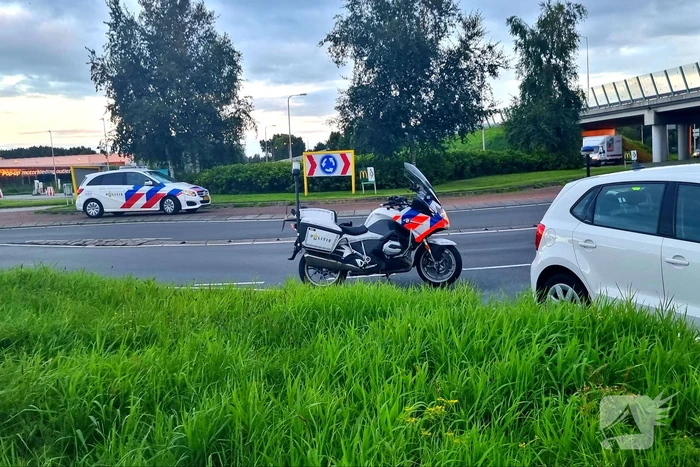 Persoon gewond bij aanrijding, bestuurder aangehouden