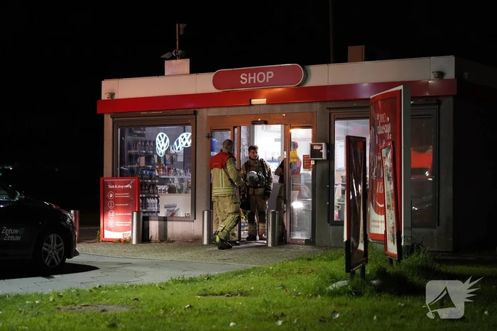 Tankstation vol rook, mogelijk inbraakalarm