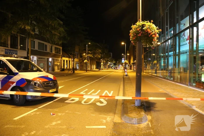 Scooterrijder en passagier gewond door ongeval met politieauto