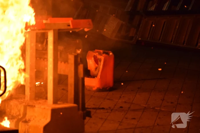 Flinke buitenbrand op terrein van hovenier