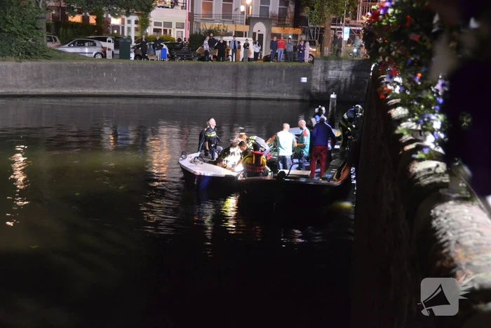 Man met verward gedrag uit Hoekstergracht gehaald