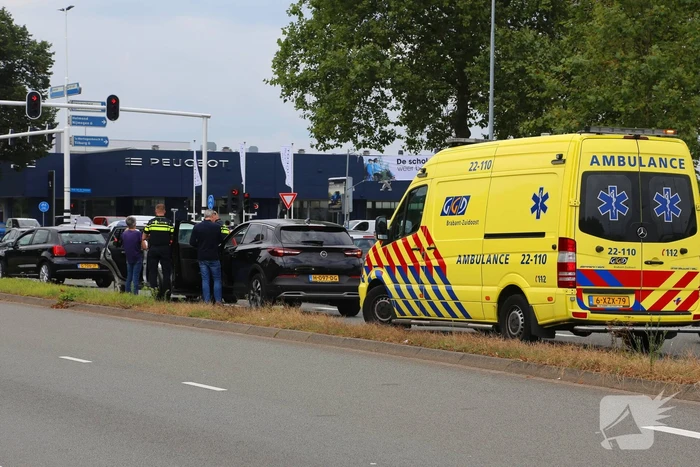 Kop-staart botsing voor stoplicht
