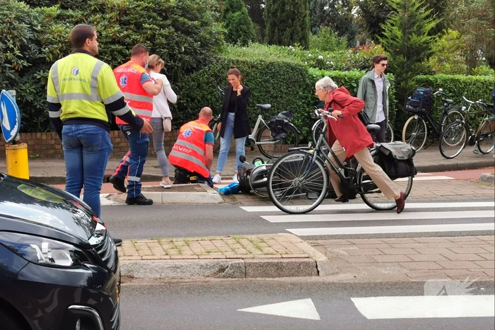 Man in scootmobiel loopt hoofdwond op