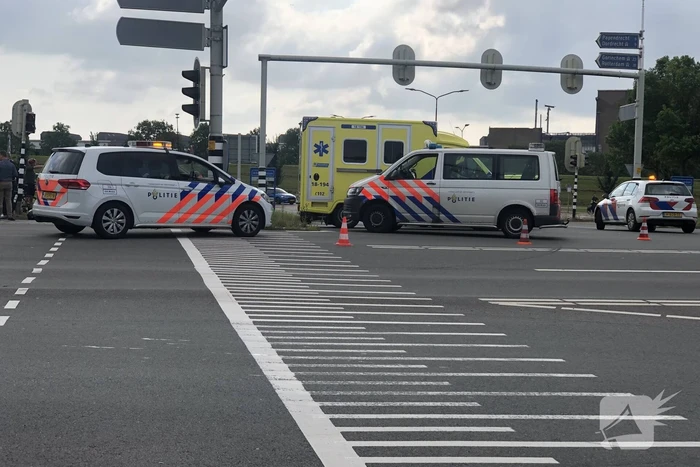 Meerdere gewonden bij ongeval met scooters en bestelbus