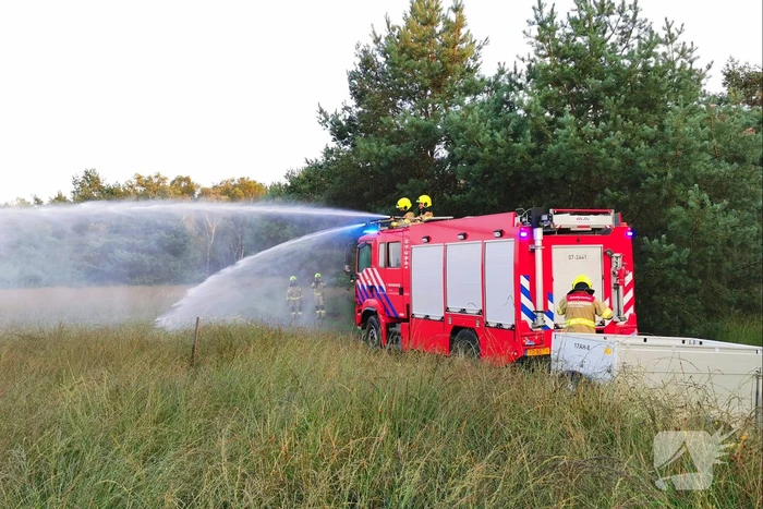 Brandweer oefent natuurbrandbestrijding