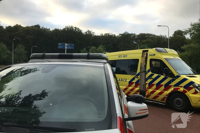 Fietser gaat onderuit een raakt gewond