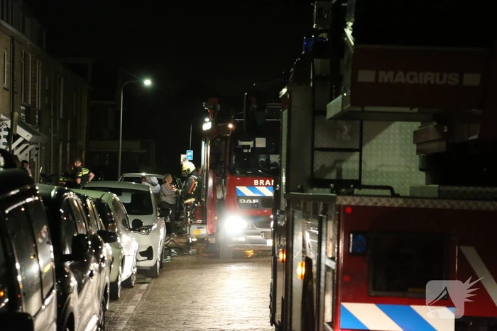 Scooterbrand slaat over na woning