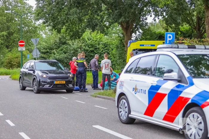 Twee fietsers met elkaar in botsing