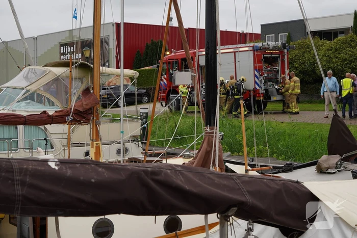Brand op zeilboot snel onder controle