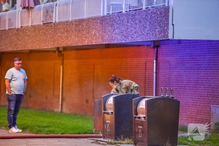 Brand in ondergrondse vuil container