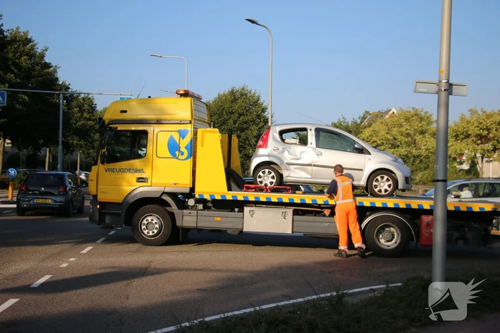 Scooterrijder gewond bij aanrijding met auto