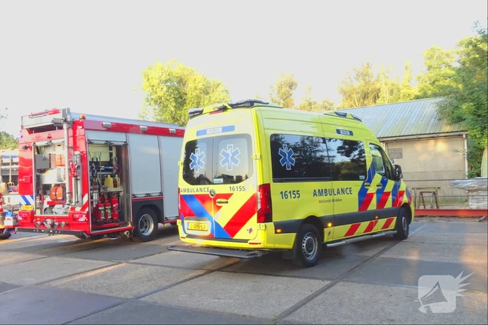 Man loopt brandwonden op aan boord