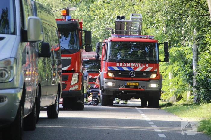 Grote brand in woning met rieten dak