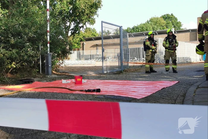 Brandweer doet nacontrole Zwembad De Vrije Slag