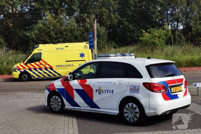 Scootmobieler ligt 45 minuten in riet