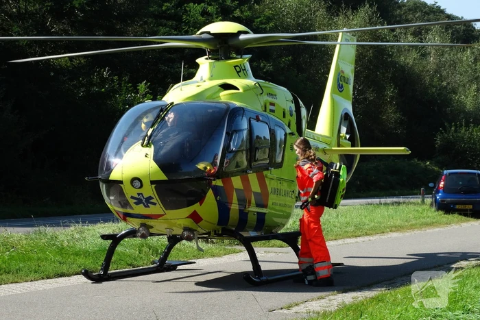 Motorrijder zwaargewond na val