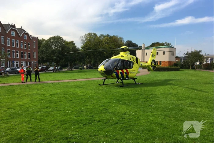 Traumahelikopter landt in Charlois op grasveld