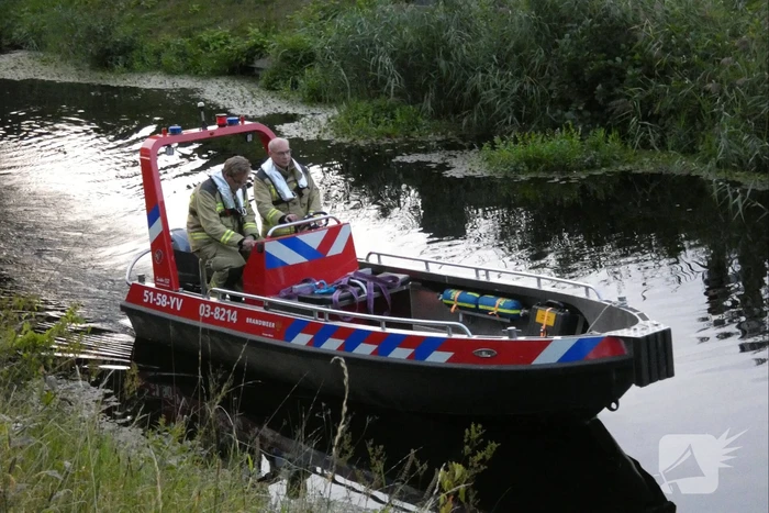Grote zoekactie in Oranjekanaal na vondst motorhelm